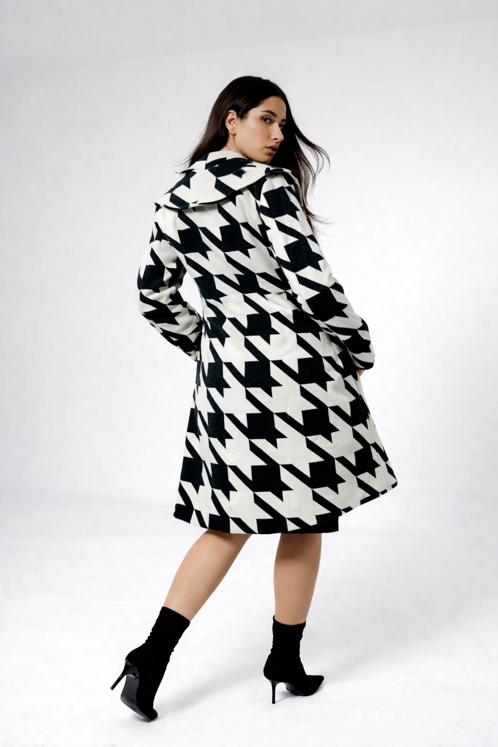 Oversized Statement Houndstooth Coat